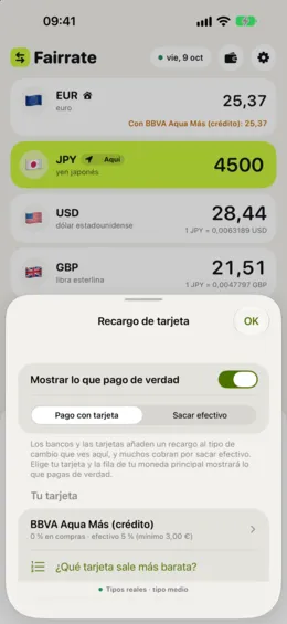 Eliges tu tarjeta de la lista de tarjetas reales, con sus comisiones por compras y por sacar efectivo.